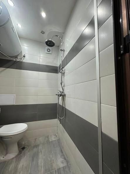 Дава се под наем Двустаен апартамент в Пловдив, Изгрев - 50 кв.м за 306 € - Снимка #4