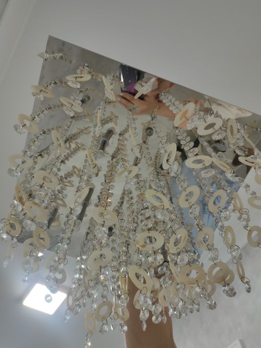 Продам люстру б/у . В рабочем состоянии