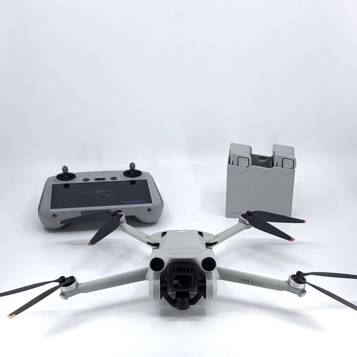 Drona DJI Mini 3 PRO Fly More Combo + Telecomanda RC | ca NOUA | Factura + Garantie |