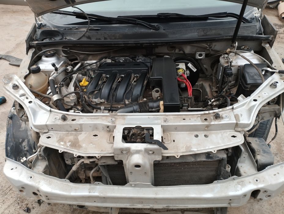 Рено Логан Сандеро