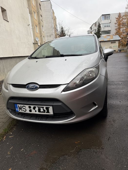 Ford Fiesta 2009, benzina