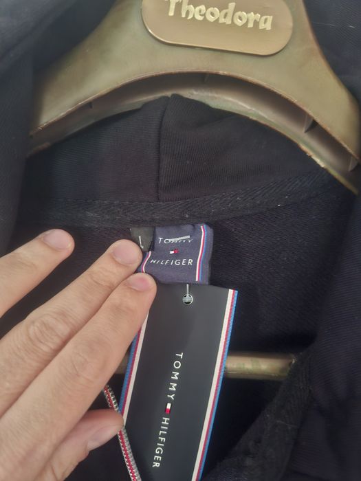 Мъжки черен анорак/ суичър Tommy Hilfiger Размер L