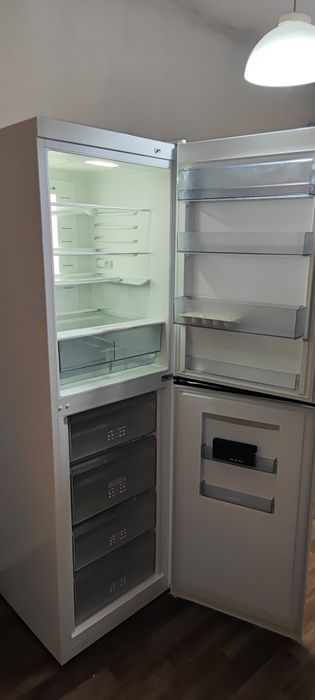 продам холодильник Атлант