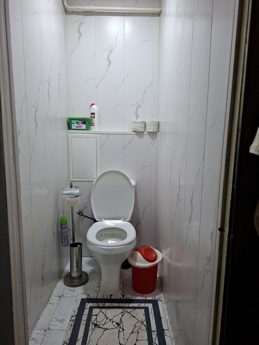 Qoraqamish 1/2, 2 xonali (3 xonaga aylantirilgan) kvartira