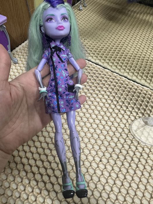 Продам куклу  монстр хай!