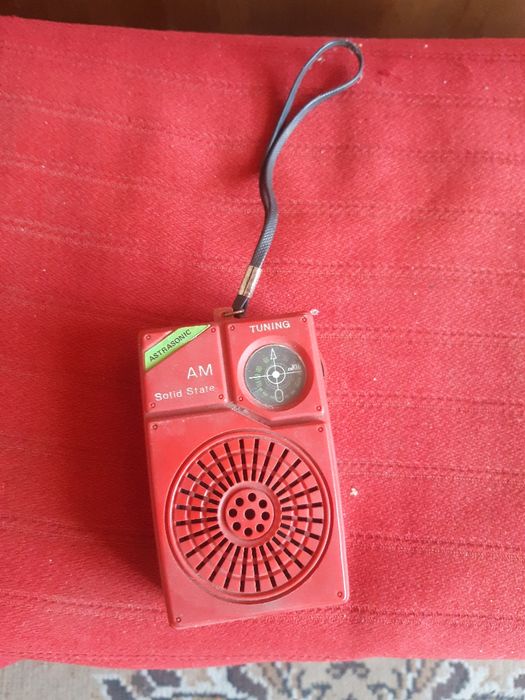 Старо радио продавам