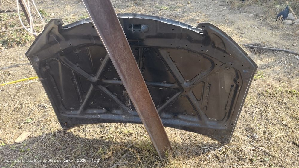 Продам капот камри 30 -35