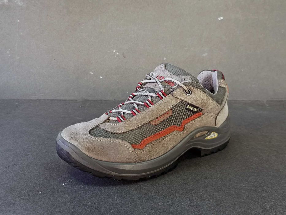 Bocanci PIELE 38 39 Ghete munte dama copii  LOWA GORETEX  Impermeabili