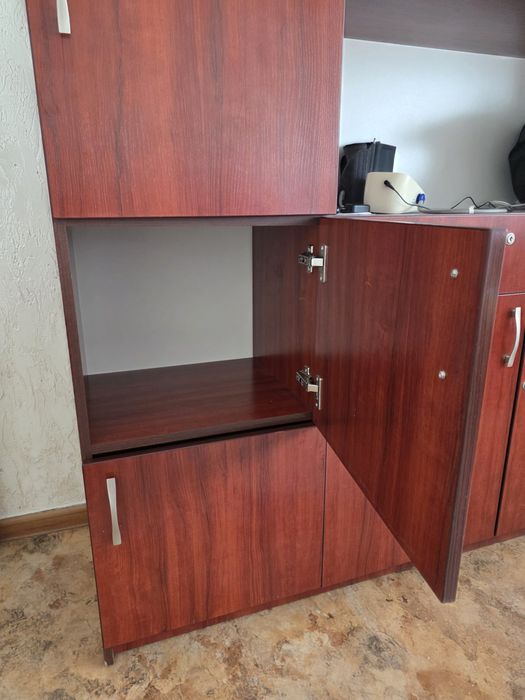 Продам шкаф небольшой