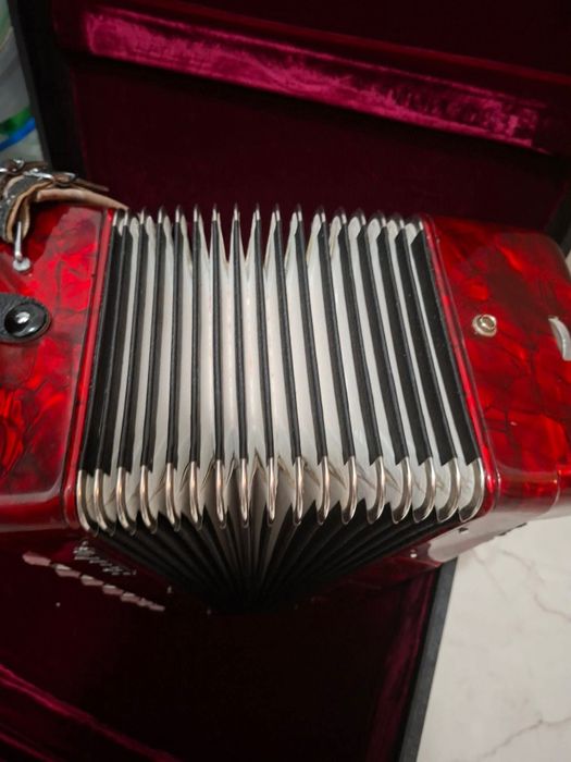 Acordeon Baille 96 basi 7 registre +2 la basi