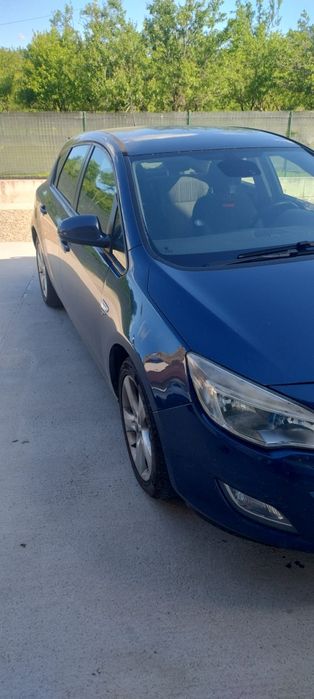 Opel Astra J 1.3  defect