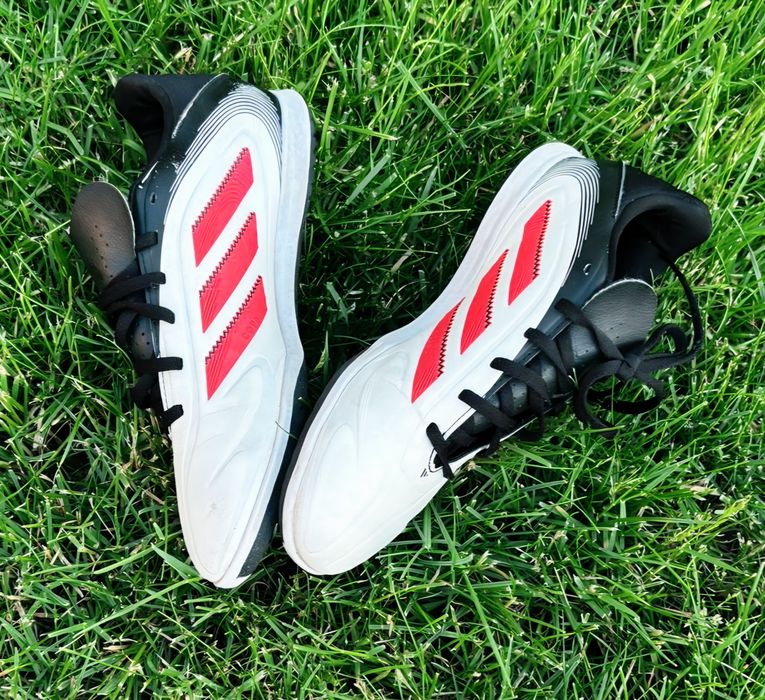 Ghete Adidas fara crampoane nr 40