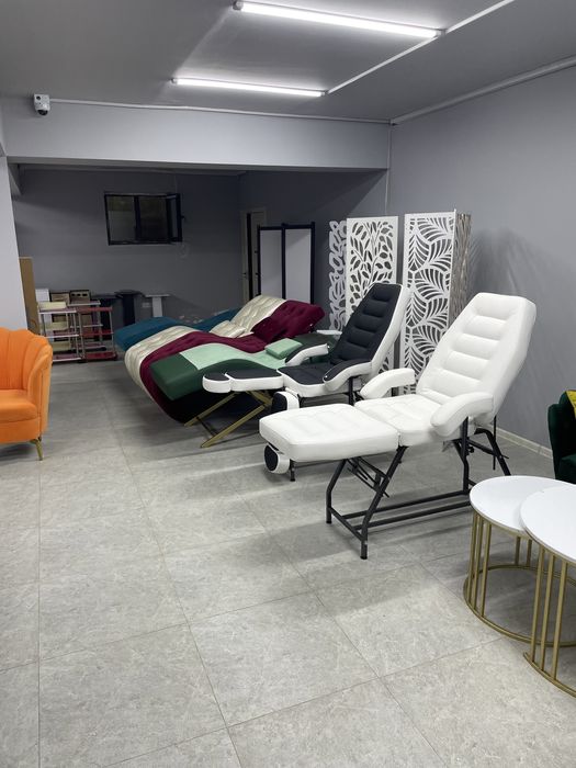 Косметологическая кушетка кресло