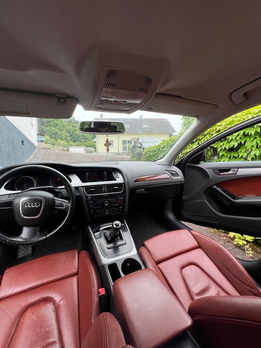 Audi A4 B8 2.0 TDI 143 CP | S line exterior | Piele maro | 2009 | R17