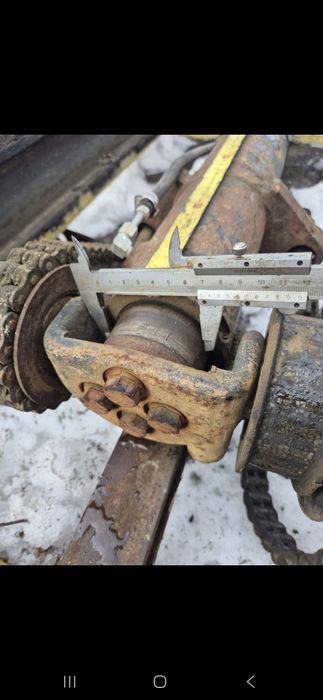 Distribuitor 3 manete cilindru crapator  macara girafa