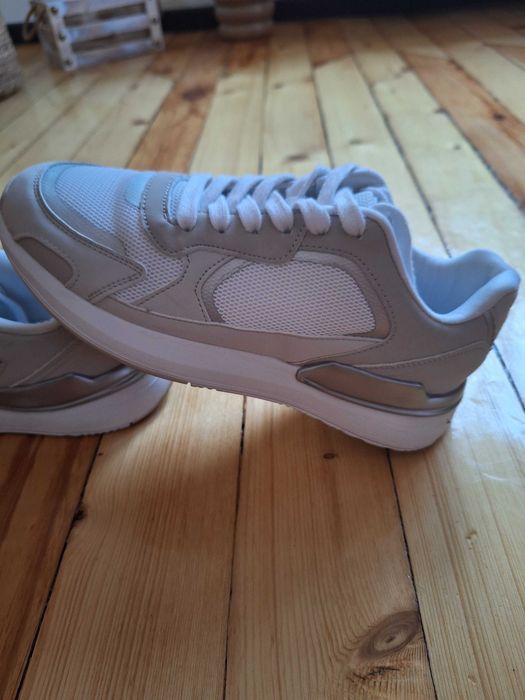 Маратонки Bullboxer - неразличими от нови - нова цена