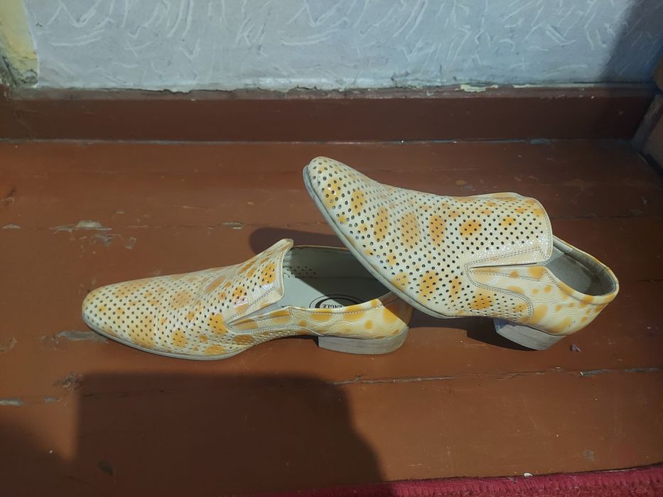 Костюм и туфли для вас