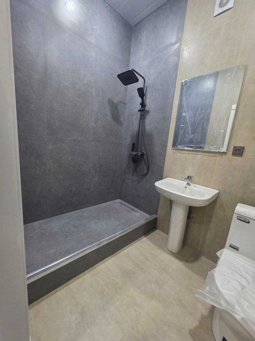 Продаётся 1х передел в 2х комн квартира на 4 этаже 24 - 25 автобаза