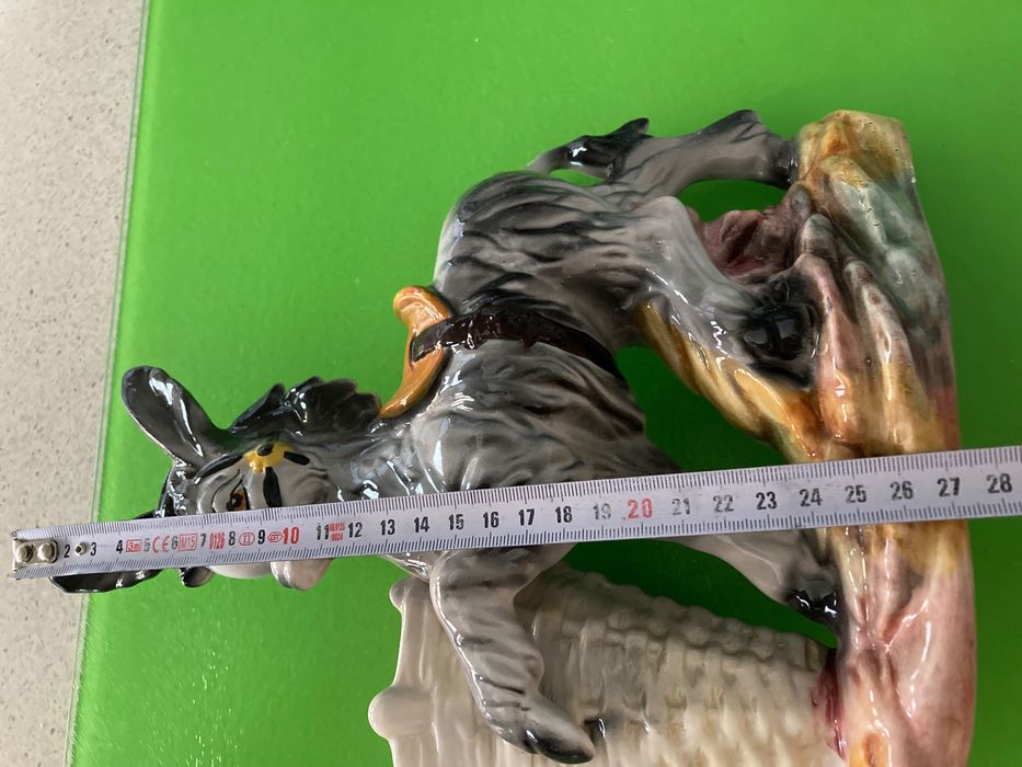 Винтидж керамична декорация / ваза