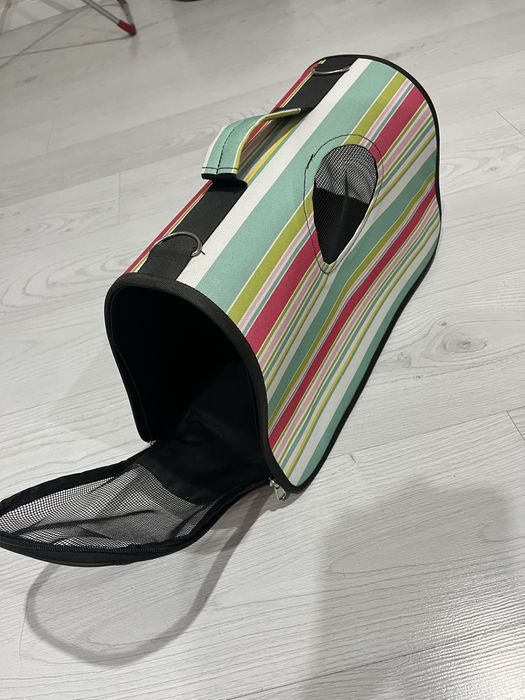 Переноска для кошек и собак