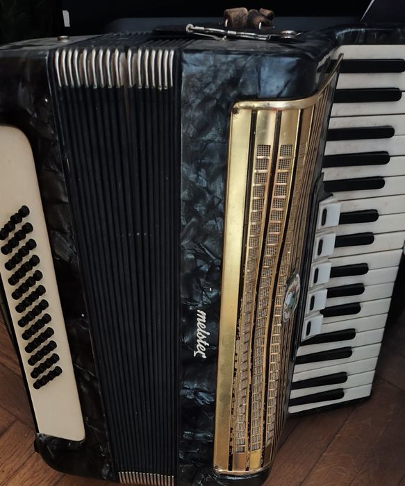 Акордеон weltmeister