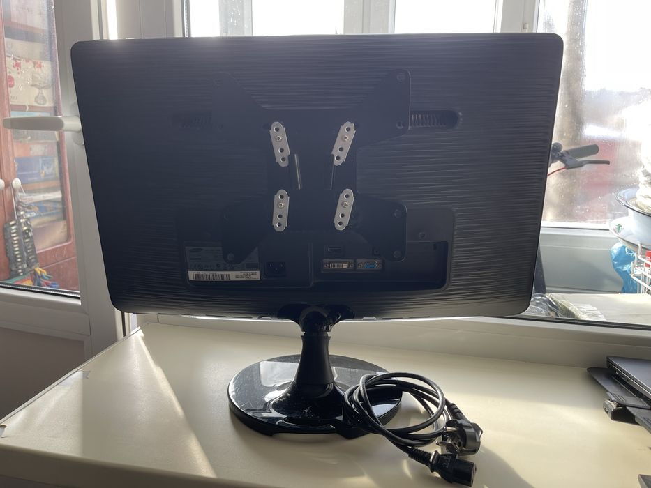 Монитор Samsung хороший