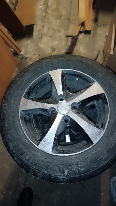 Шины 14 с дисками 100.000