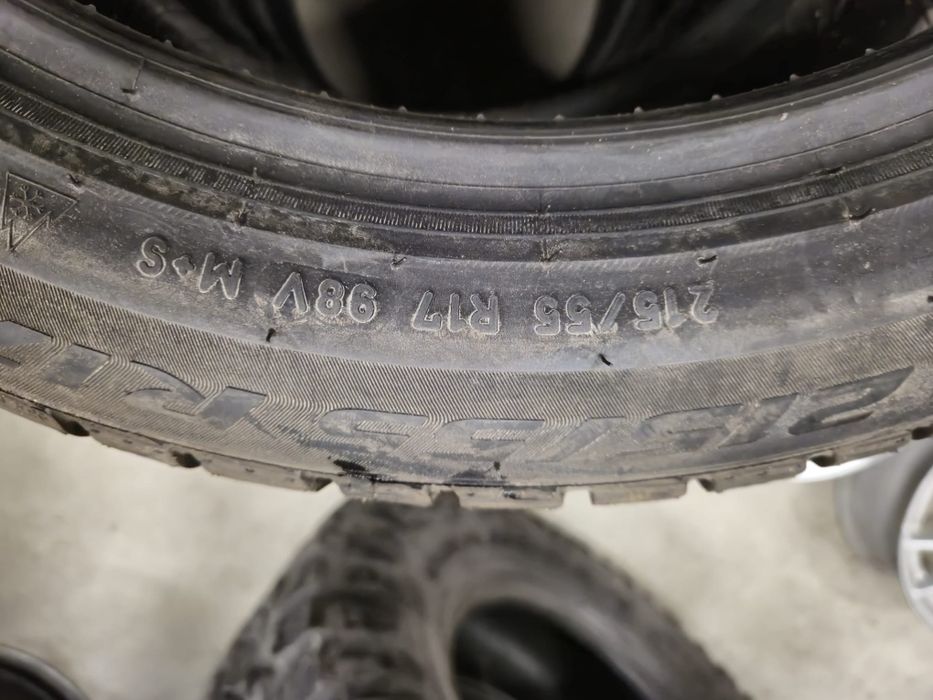 4 anvelope iarna noi Pirelli 215 55 17
