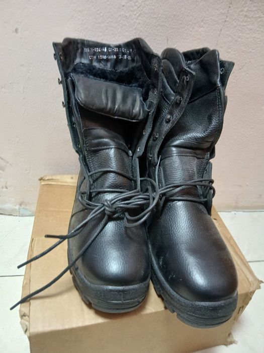 Продам берцы зимние 45размер