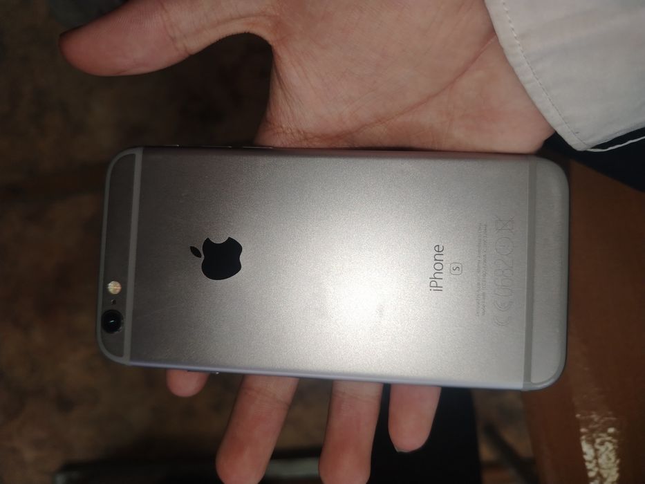 Айфон 6с в хорошем состоянии