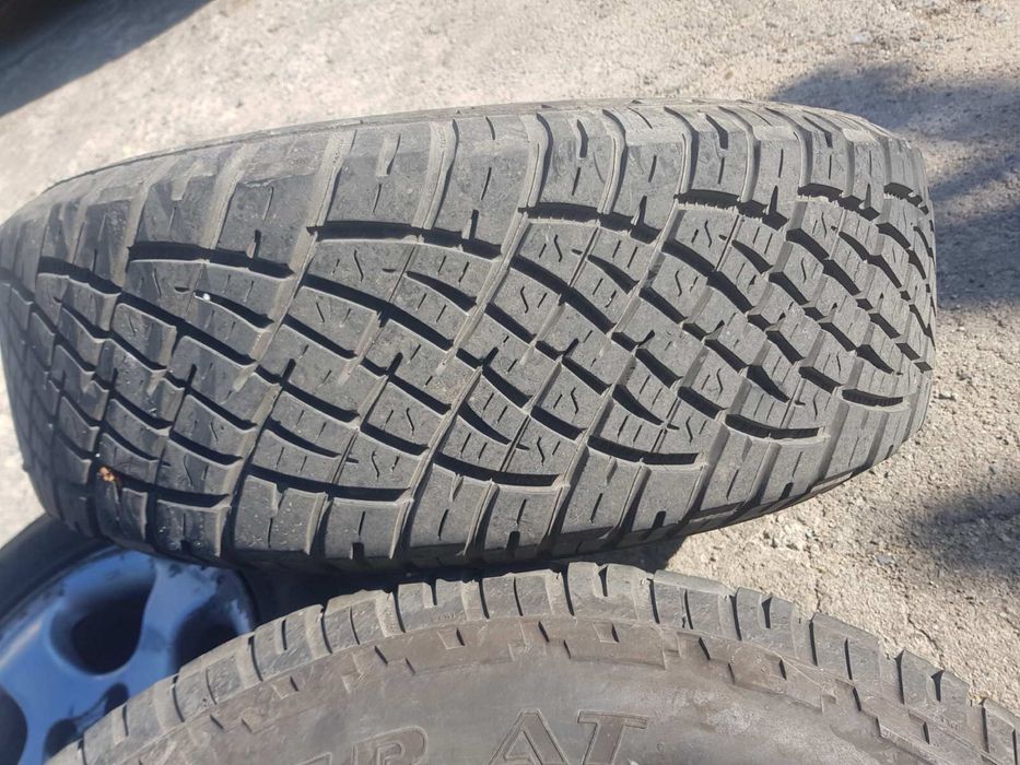 Гуми с джанти Нисан навара 245/70/17