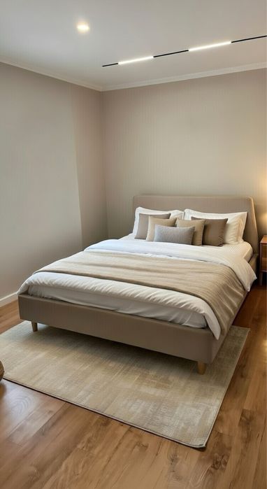 Кровать двуспальная