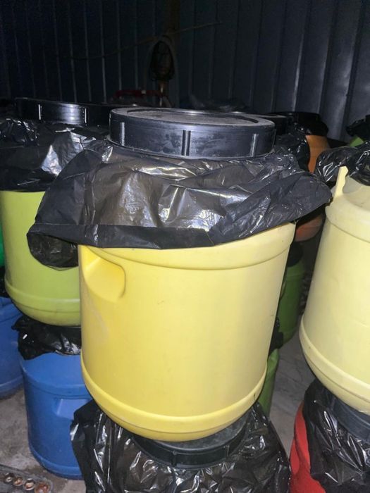 Продам  бочки