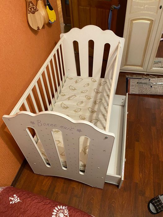 Продам манеж в хорошем состоянии