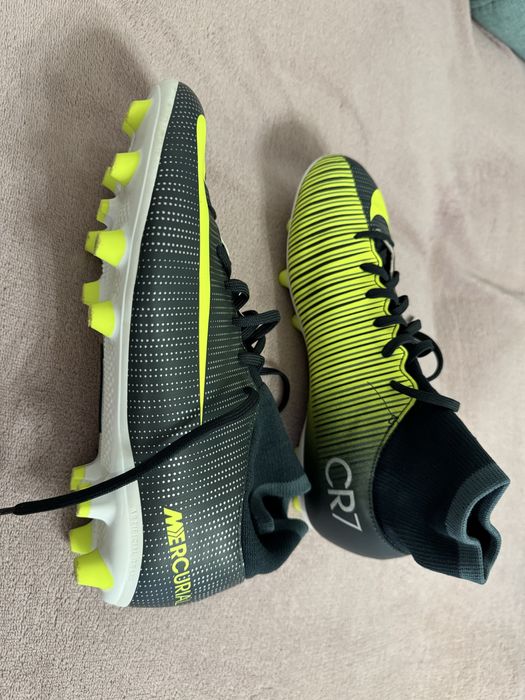 Ghete forbal Nike Mercurial CR7