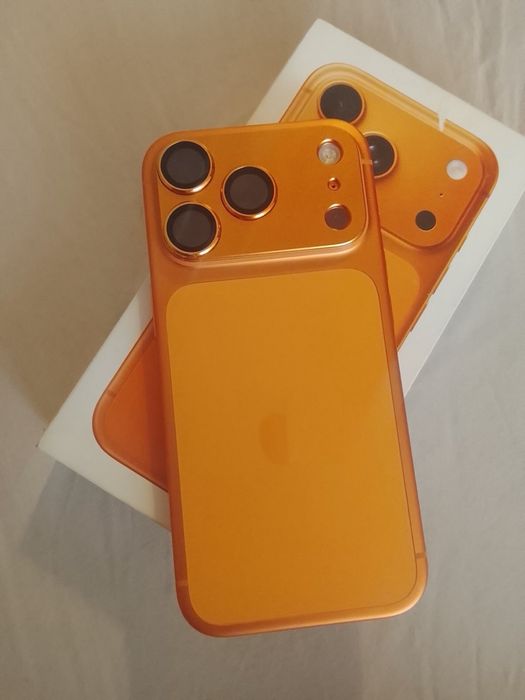 Iphone 17 Pro 256 GB Cosmic Orange