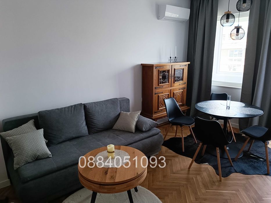 Дава се под наем Двустаен апартамент в Варна, Център - 70 кв.м за 670 € - Снимка #1