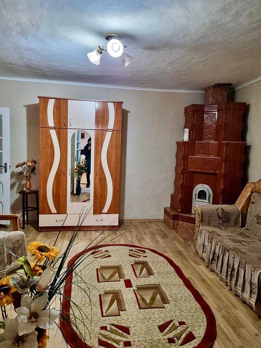 Casă de vânzare la țară complet utilata