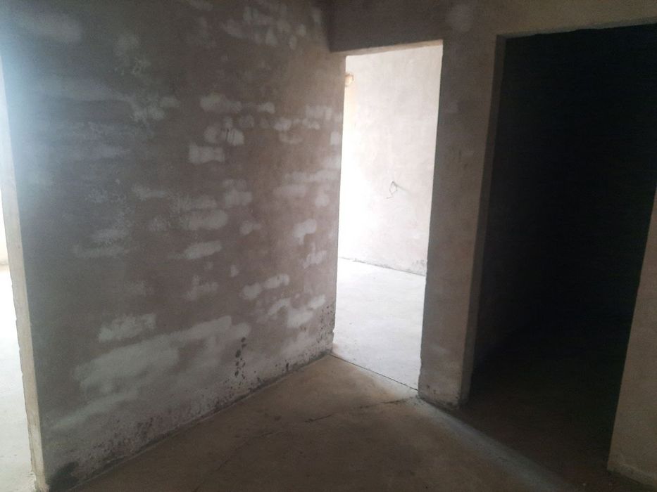 Срочно продаётся отличная 2комнатная квартира на 5этаже в 5этажной кир