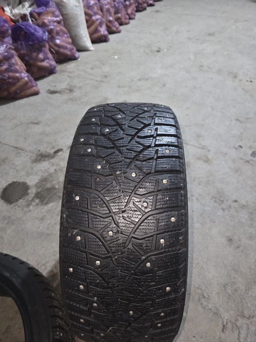 Продам зимние шины 18 диаметра