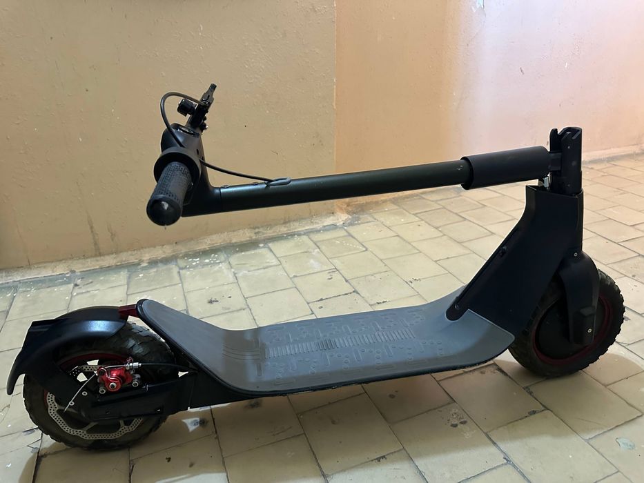 Samokat elektro KUGOO