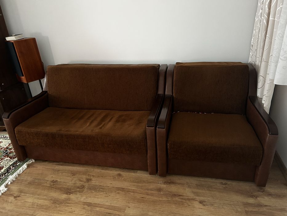 Vand canapea si fotoliu  extensibile