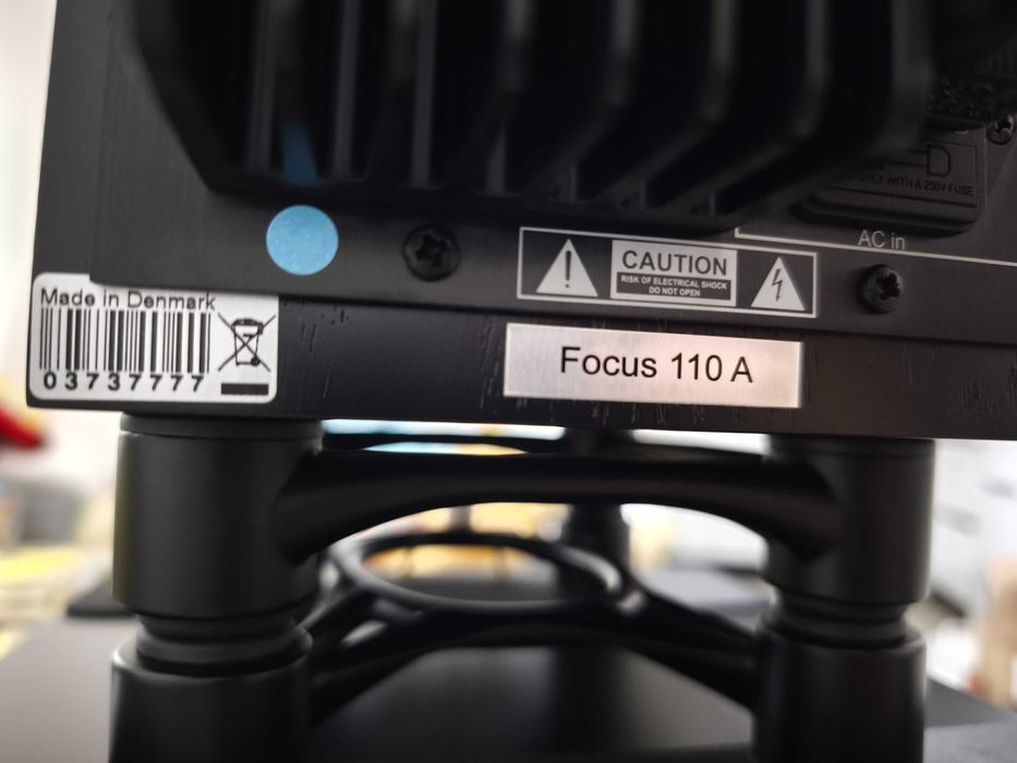 Vând boxe active Dynaudio Focus 110A Made in Denmark (monitoare studio