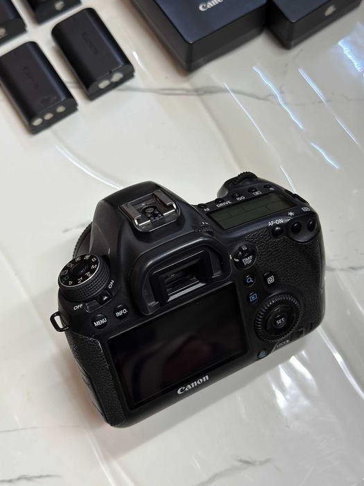 Canon 5D Mark IV + Canon 6D + Canon 50mm + Canon 35mm + Samyang 14mm