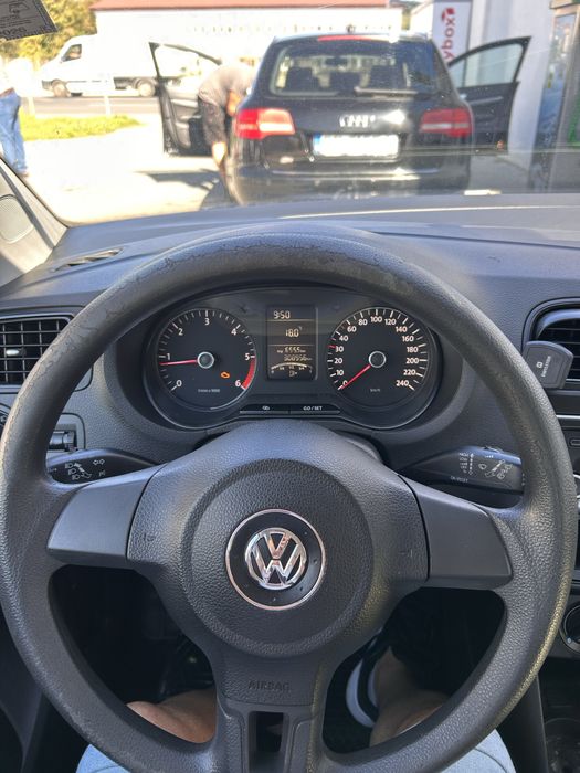 VOLKSWAGEN Polo 2011 — imagine 4