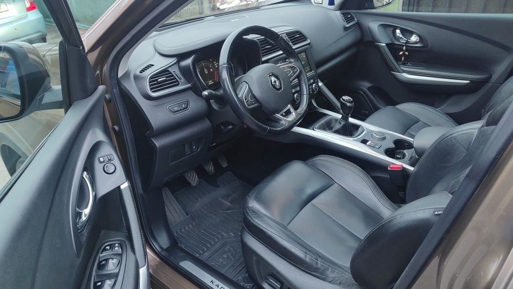 Vând Renault Kadjar 1.6 dci BOSE - PANORAMIC