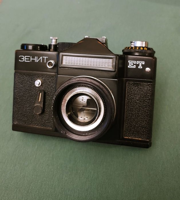 Фотоаппарат Зенит ЕТ нерабочий для фона