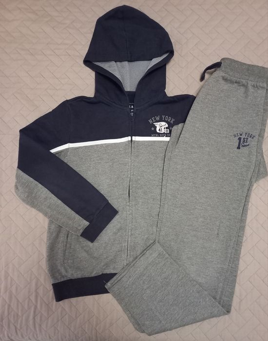 Дрехи есен/зима за 9 год