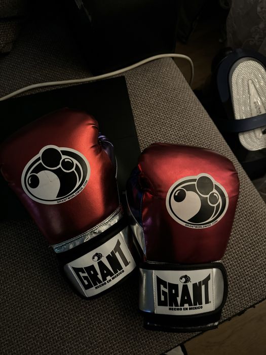 Боксерские перчатки GRANT