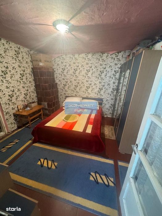 Casă de vânzare – Strada Mugurilor